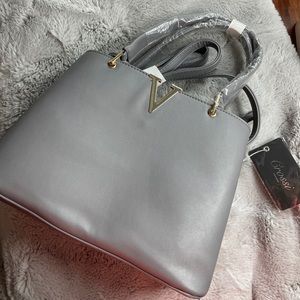 Cute grey handbag🖤